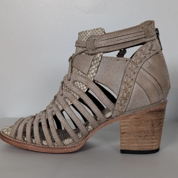 Freebird Wazee Heeled Sandals - Picture 5 of 11